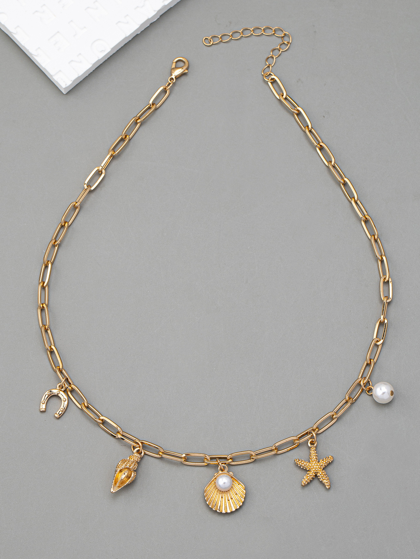 Ocean Collection Shell Multiple Pendant Pearl Necklace Women Designer Collarbone Chain Jewelry