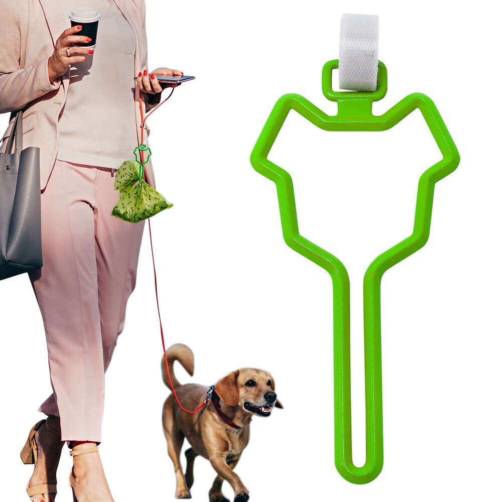 New pet garbage bag hands-free clip for walking dogs, extendable bracket rope, dog traction rope dispenser