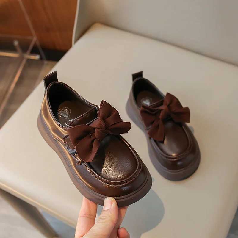 Baby Girls Leather Shoes Comfortable Children Lightweight Soft-soled Flat Shoes Spring Autumn Kids Princess Shoes Size 23-35T250306