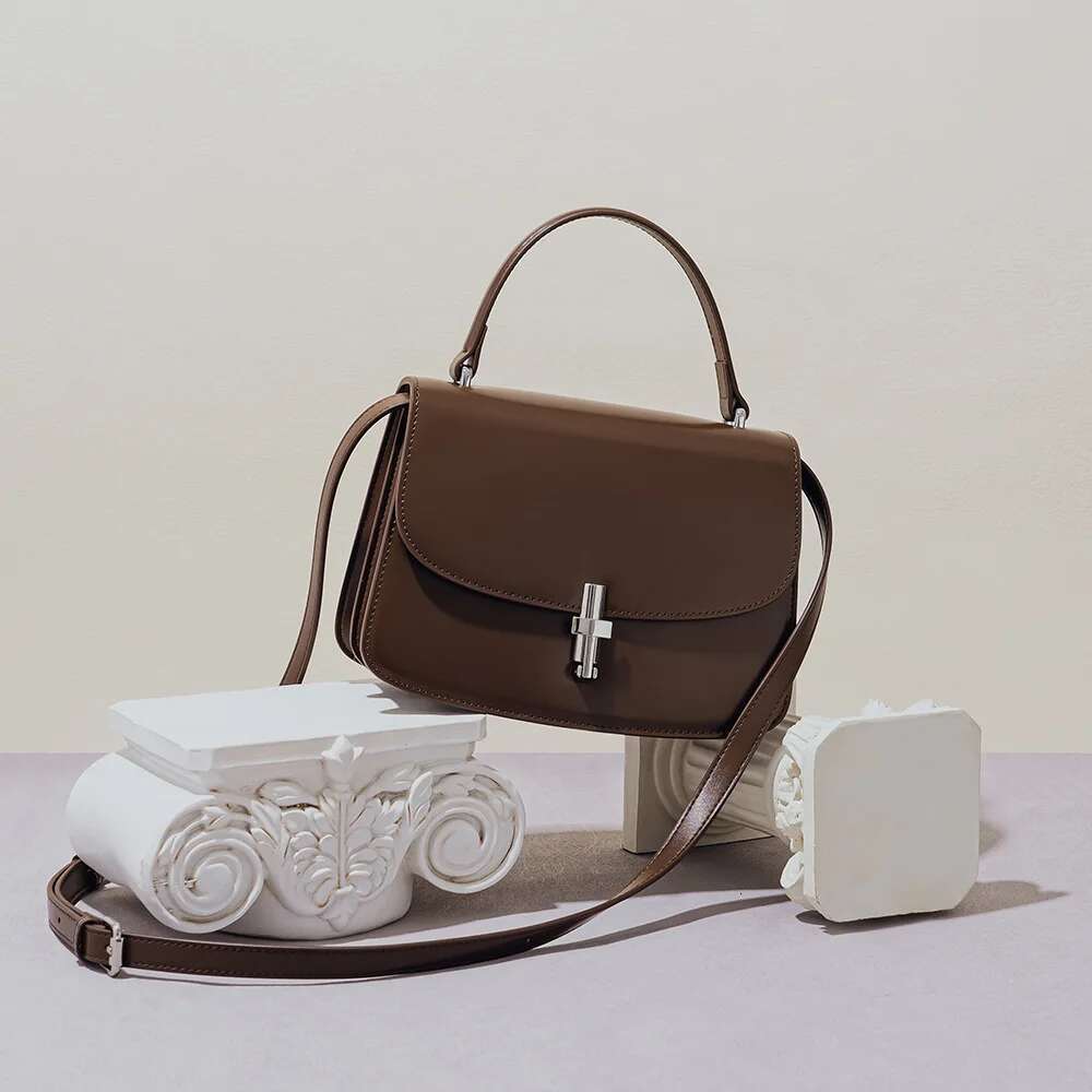 Genuine Leather Women's Shoulder Design Simple Fashion High Quality Cowhide Custom Crossbody Bag For Ladies