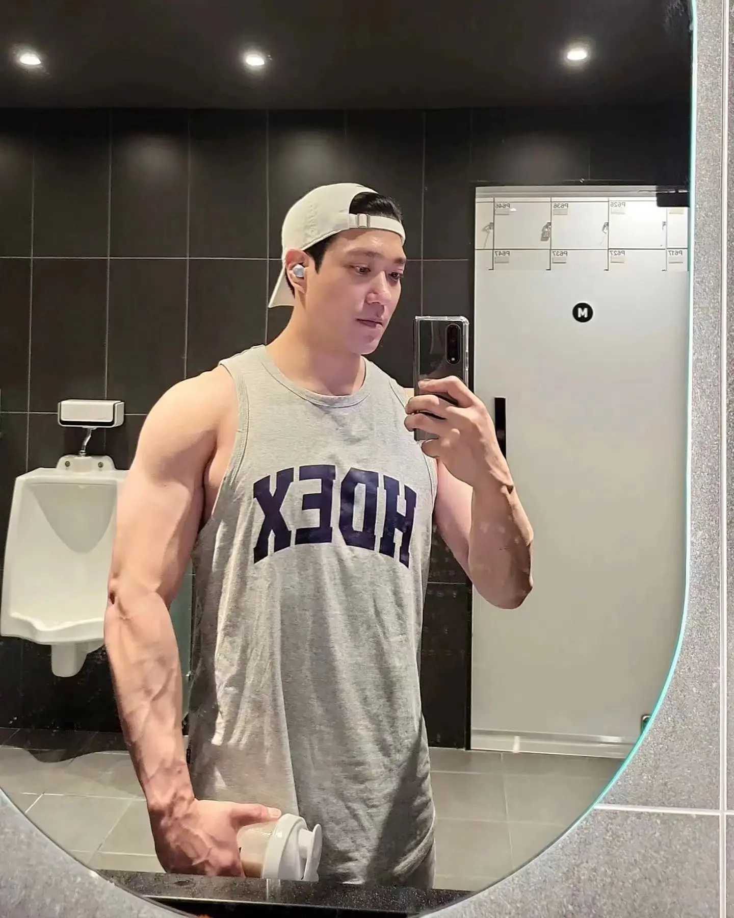 Tank Top Men Singlet Muscle Shirts Gym Basketball Tank Tops Tee Workout Clothes for MenT250318