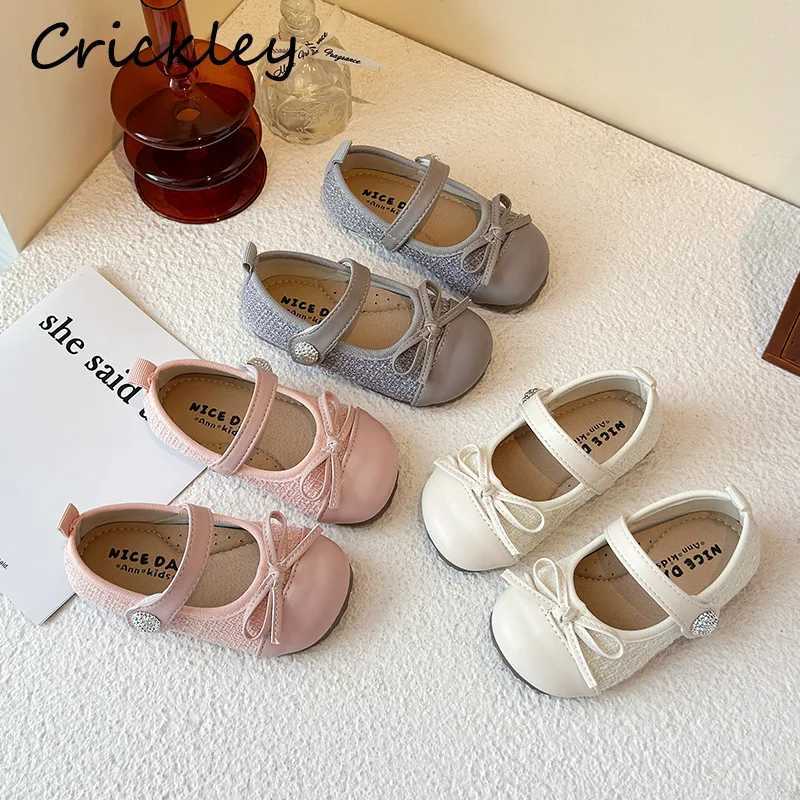 Bow Solid Kids PU Leather Shoes Fashion Bling Non Slip Baby Girls Flats Shoes Princess Hook Loop Toddler Children Mary JanesT250306