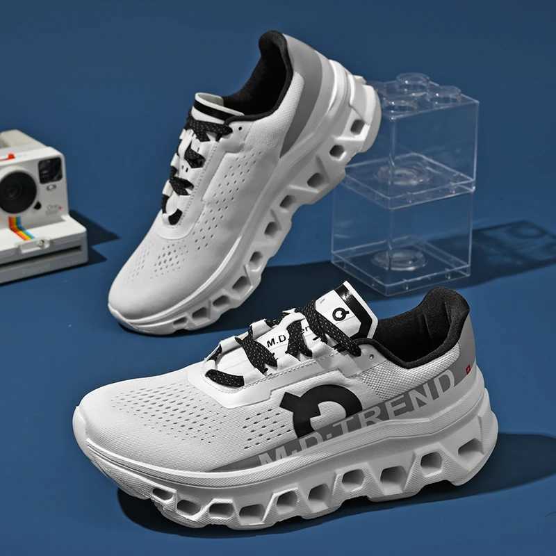Flying shoes mesh breathable cushioning running shoes mens shoes sports fashion shoes fashion wear-resistant trendy shoes Z250411