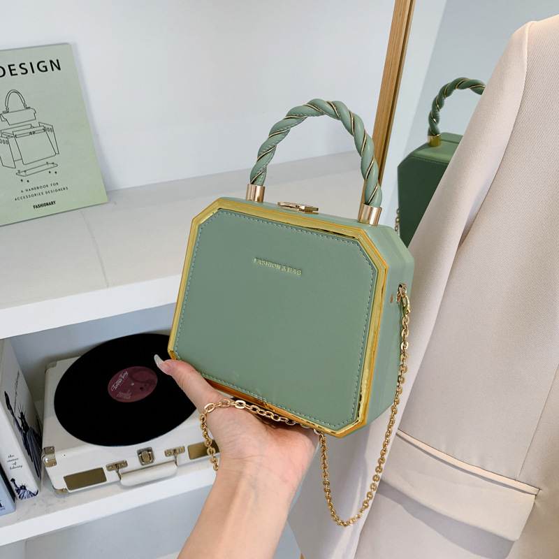 Box Niche Design Fashionable Women's 2023 New Chain Handbag Versatile Shoulder Bag