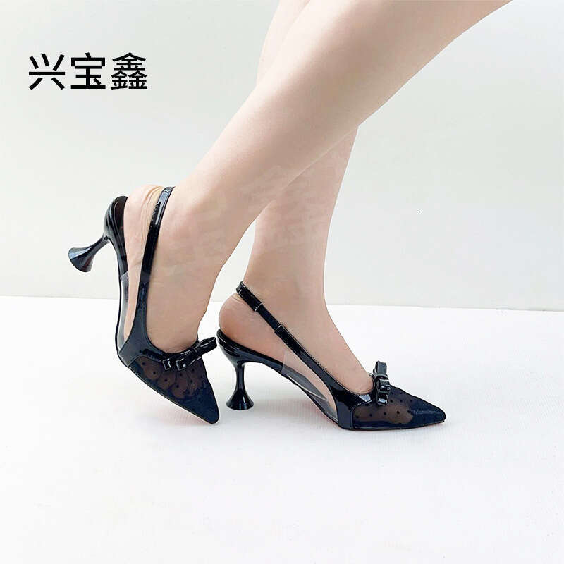 New pointed, slim heel shoes with sexy mesh dotted toe closure sandals, feminine and high-heeled sandals