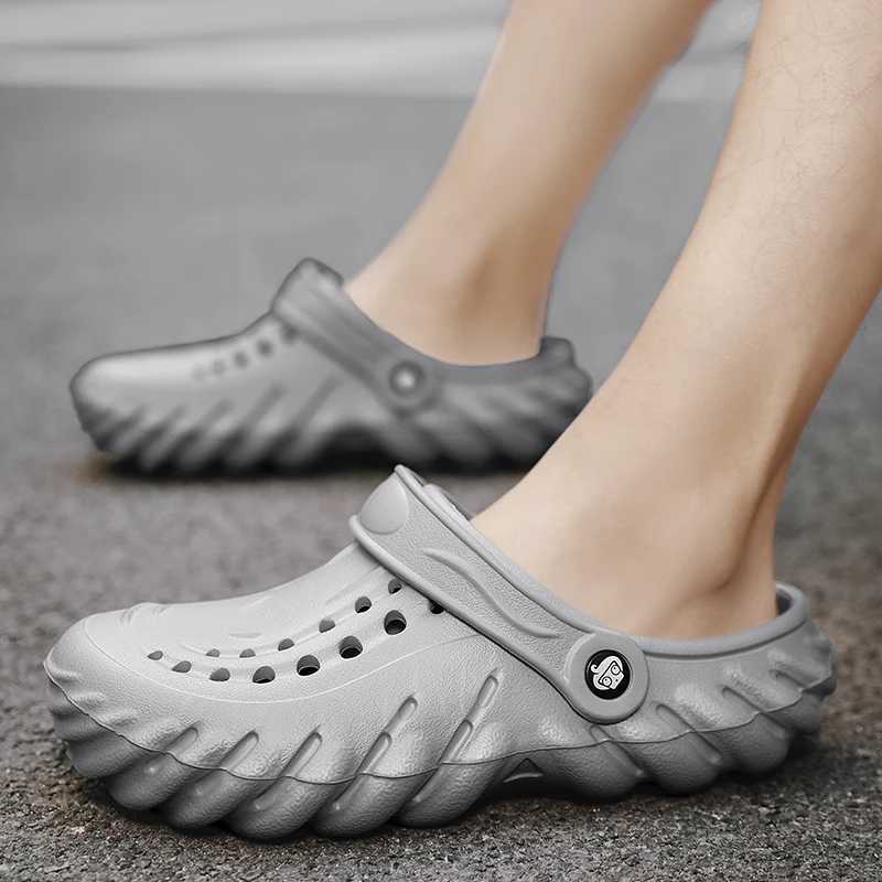 Mens Hole Casual Shoes Summer Non-Slip Outdoor Sandals Clogs Home Garden Beac Thick Bottom Soft Bottom Flat SlippersC250306