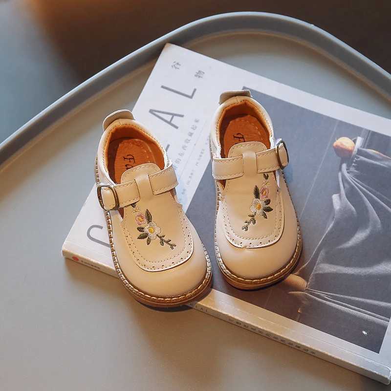 Baby Girl Mary Janes Embroidery Flower Beige Khaki Toddler Children Autumn Shoes Vintage Cover Toe Comfortable 22-31 Kids ShoesT250306