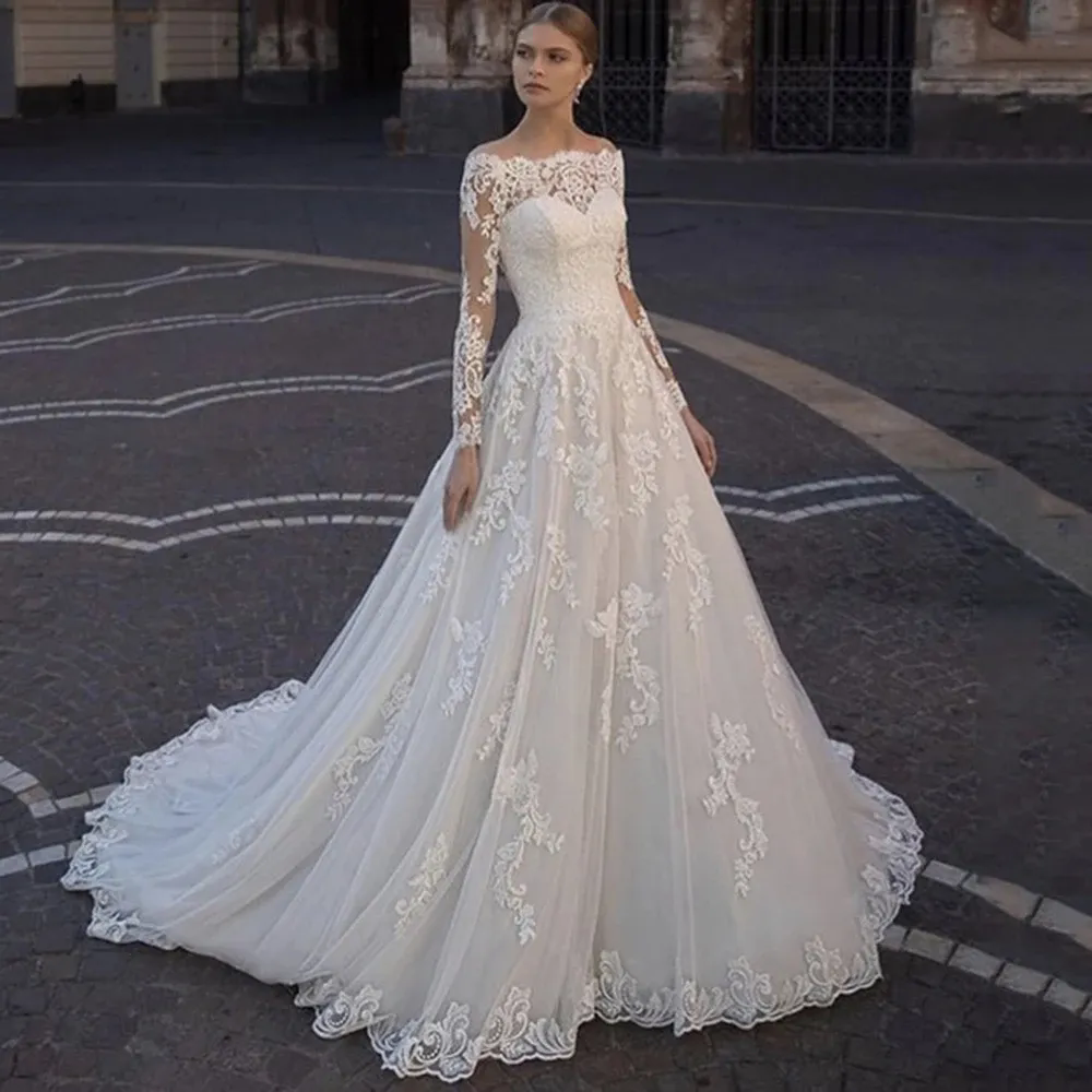 Luxury Lace Off The Shoulder White Wedding Dress Long Sleeves Bridal Gowns Boat Neck A-Line Button Appliques Bride Gown Tulle Sweep Train