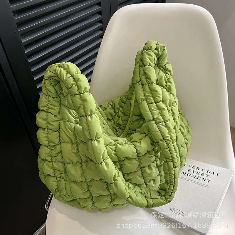 New Korean Fold Cloud Versatile Fashion One Shoulder Handheld Dumpling Large Capacity Down Cotton Underarm Women's Bag