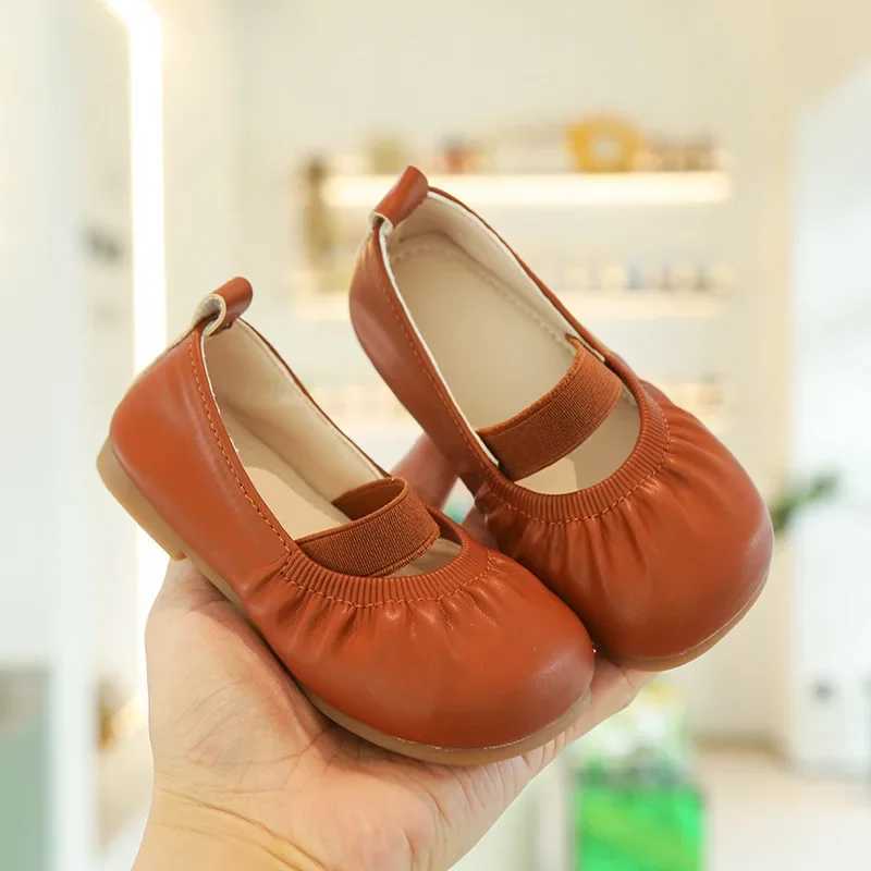 Size 21-35 Girls Shoes Spring Autumn Children Moccasins Girls Flexible Leather Shoes Kids Ballet Flats For Girl Black BrownT250306