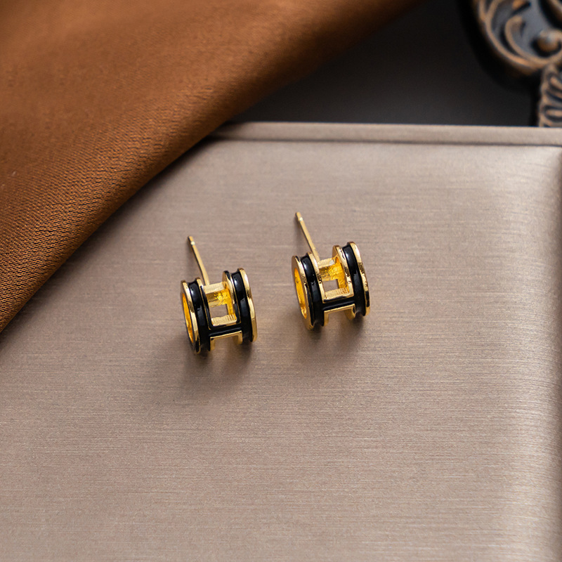 Women Fashion Designer Earrings Studs Gold Plated Black Color Hollow 3D Luxury Letter Earrings Titanium Steel Fashion Jewelry For Boys Girls