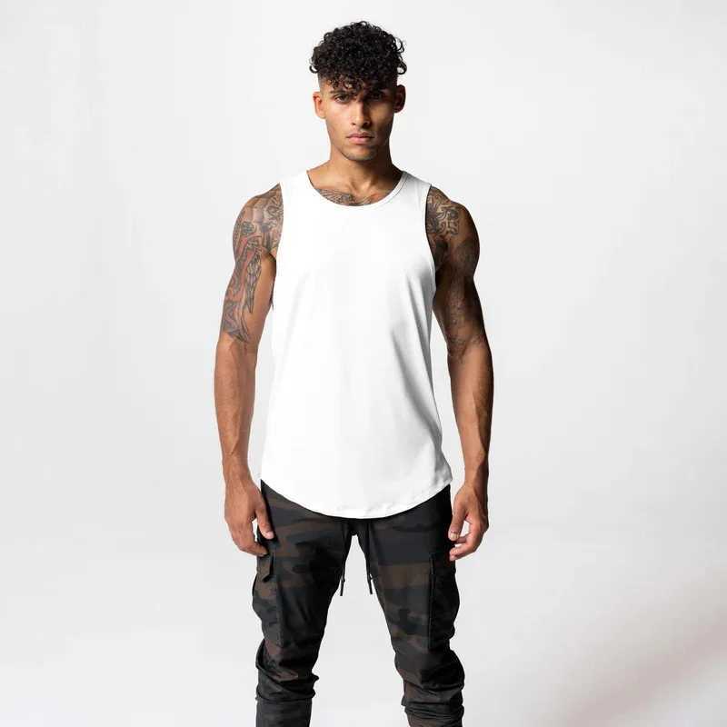 MRMT 2025 High Street Mens Tank Top Curved Hem Brand New Hip Hop Men Pure Cotton Solid Color Sleeveless Vest Man Vests TopsT250318