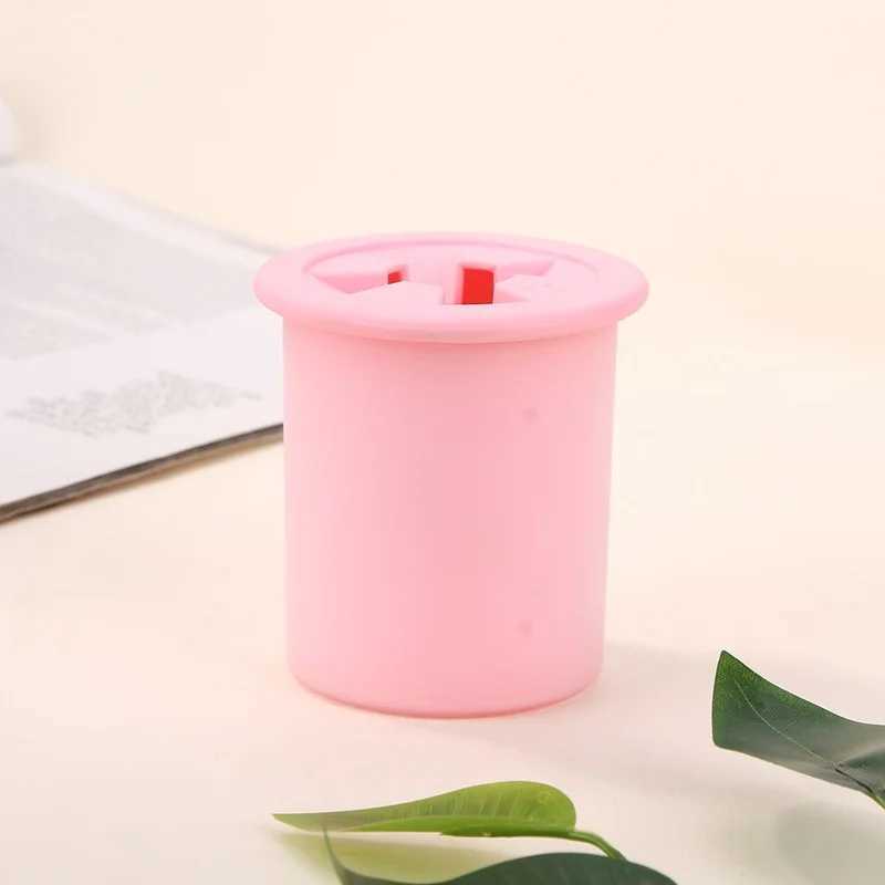 1PC Pet Dirty Paw Cleaner Cup Portable for Dog Cats Puppy Feet Washer Soft Silicone Pet Foot Wash Cup Foot Cleaning Bucket M250306