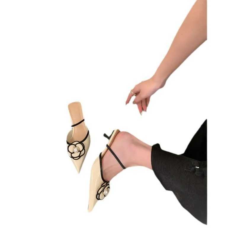 Flower Low Shoes Wan 2024 Pointed Toe Slippers H Pantofle Luxury Slides High New Thin Designer Floral Re Rubber Fabric P Y250306