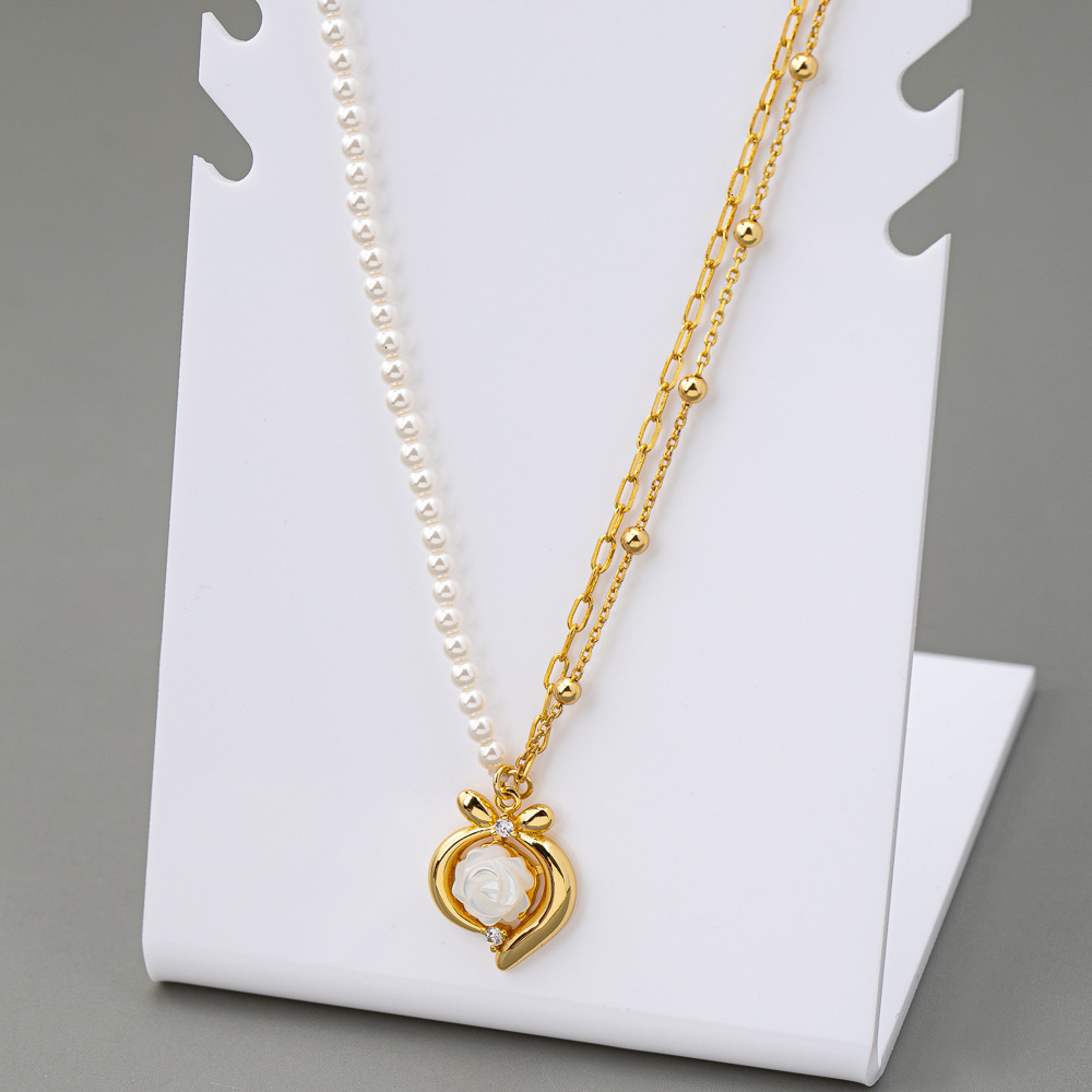 Fashion Light Luxury Camellia Shell Pendant Necklace Niche Design Senior Sense Necklaces for Women
