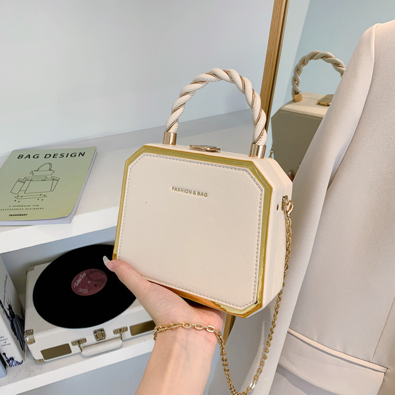 Box Niche Design Fashionable Women's 2023 New Chain Handbag Versatile Shoulder Bag