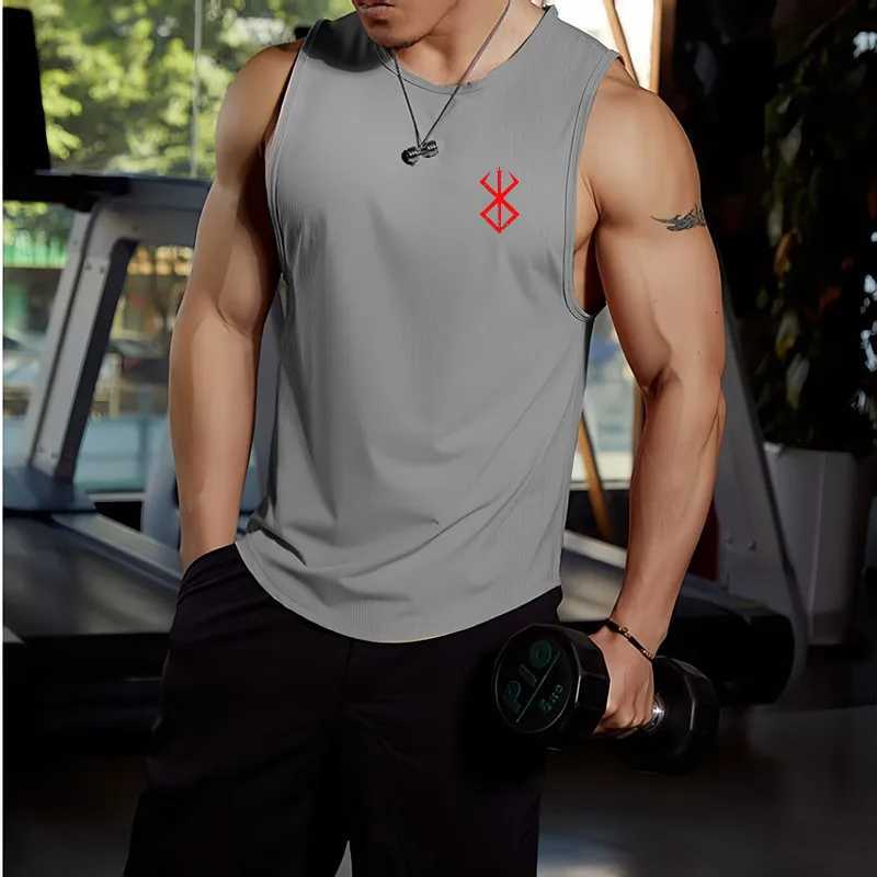 Simple Solid Color Style Tank Tops For Men Fashion Breathable Quick Dry Sleeveless Shirt Gym T-shirt Man Summer Run Fitness VestT250318