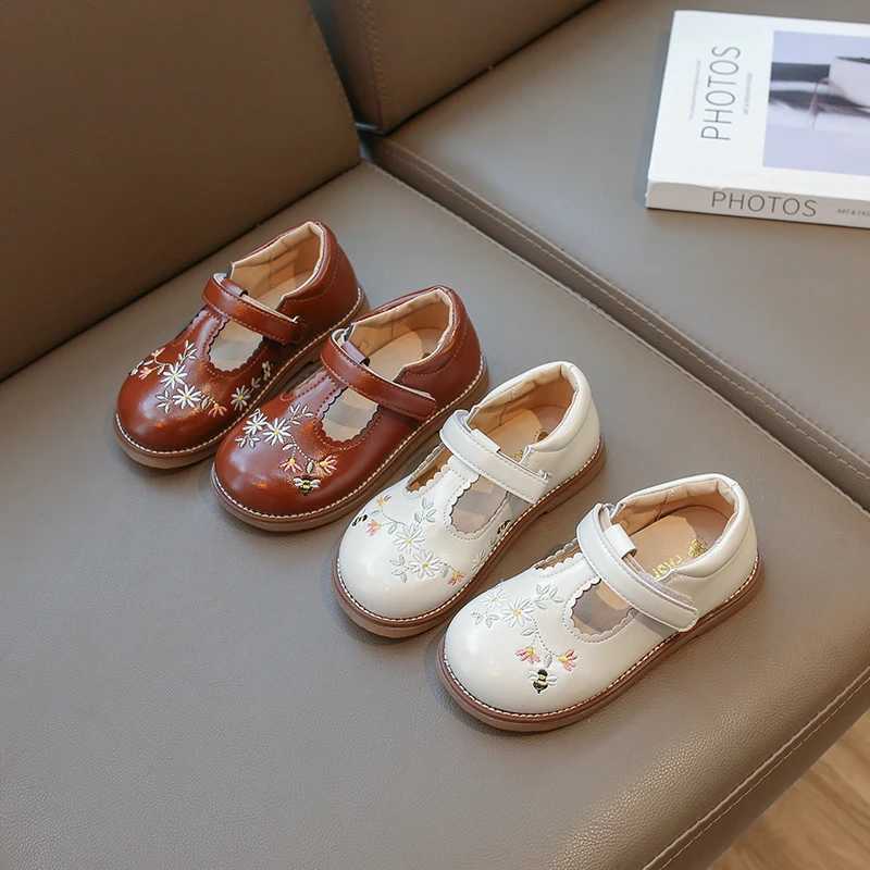 Children Leather Shoes Flower Embroidered T-strap Autumn Girls Mary Janes Brown Beige Retro Style 21-30 Toddler Kids Flat ShoesT250306