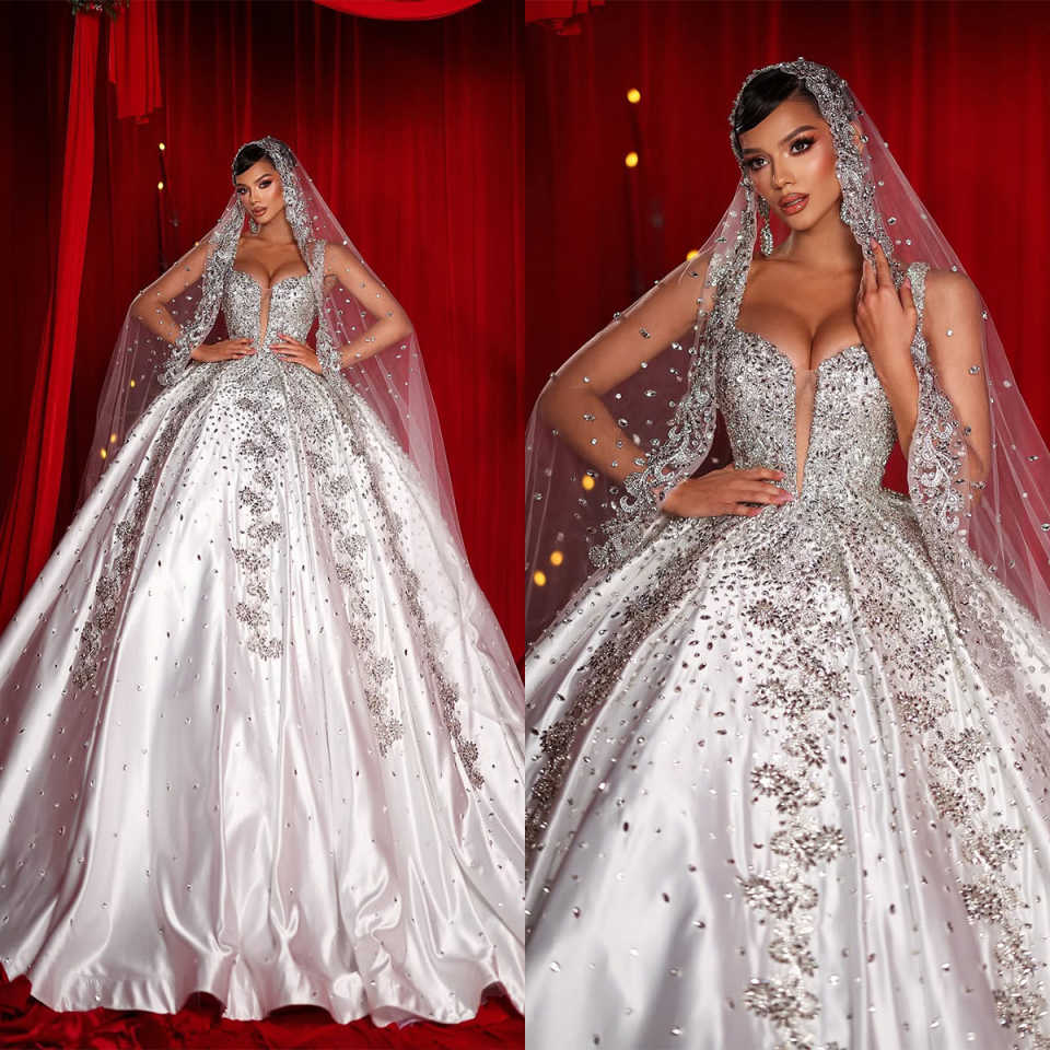 Illusion A Line Women Wedding Dress Sweetheart Neck Sleeveless Bridal Gowns Sequins Crystal Sweep Train Dress Custom Made