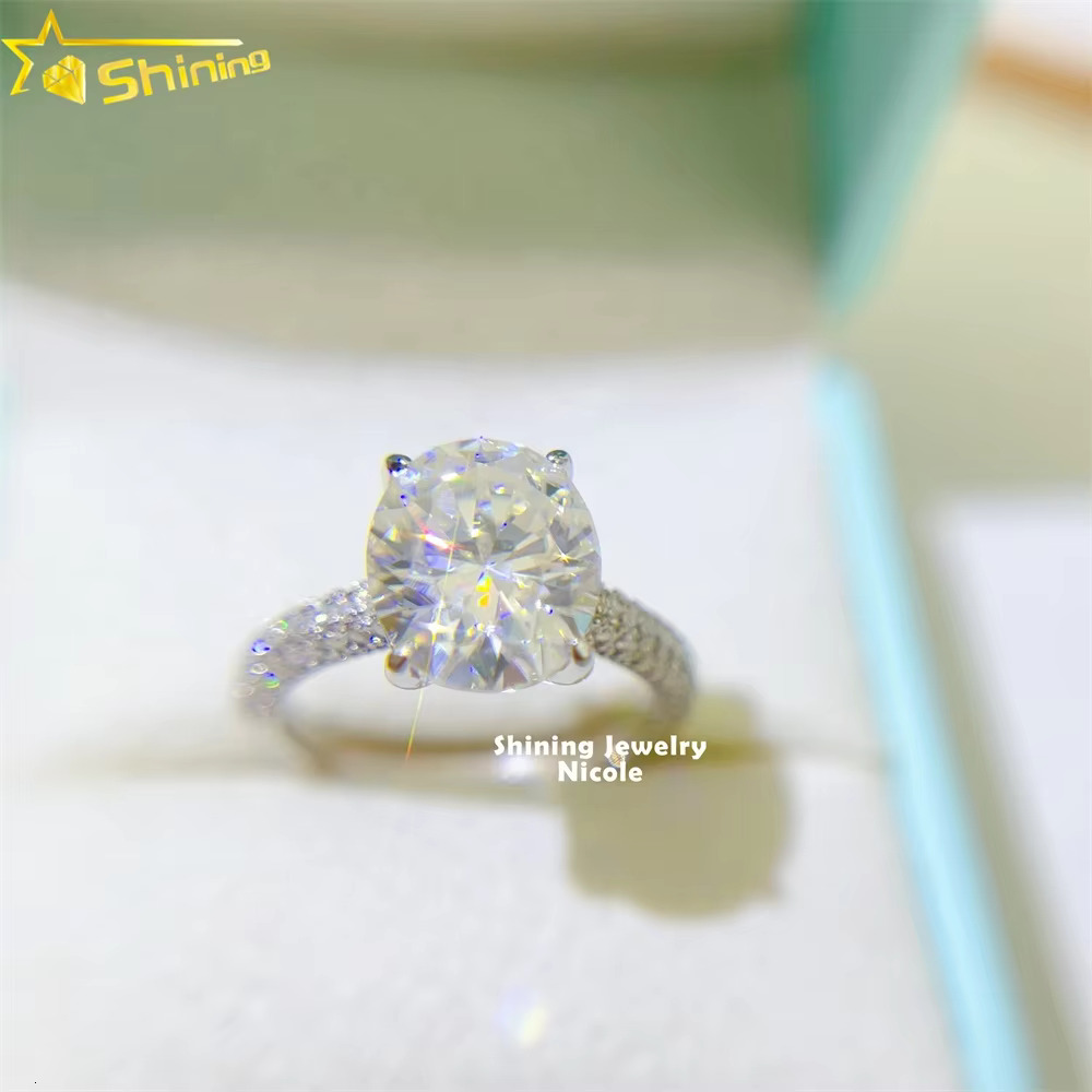 Luxury Women Side Stones Prong Setting Moissanite 5ct Oval 9*11mm 925 Silver Engagement Ring