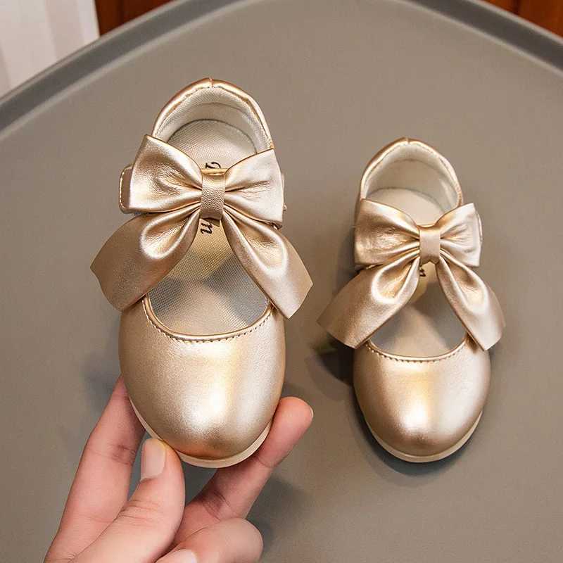Girls Leather Shoes Butterfly Casual Princess Shoes Round Toe Single Shoes 2024 Spring Soft Sole Children Flats School SandalsT250306