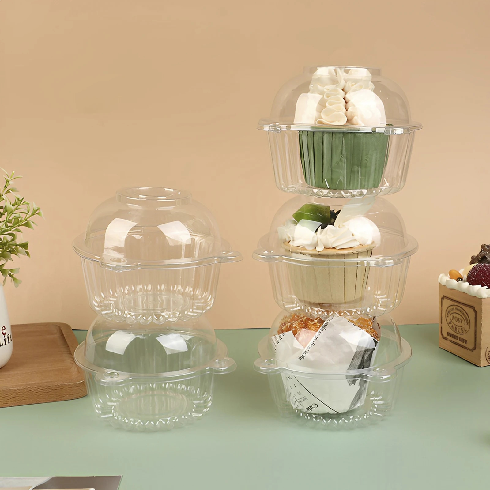 100Pcs Cake Slice Boxes Disposable Food Container with Lid Stackable Clear Storage Box for Pie Cupcake Dessert Kitchenware 250304