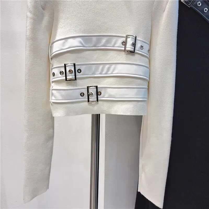 2025 Autumn Winter New Fashion Design Belt Buckle Slim Fit Knitted Tops For Women Turtleneck Long Sleeve Sweater