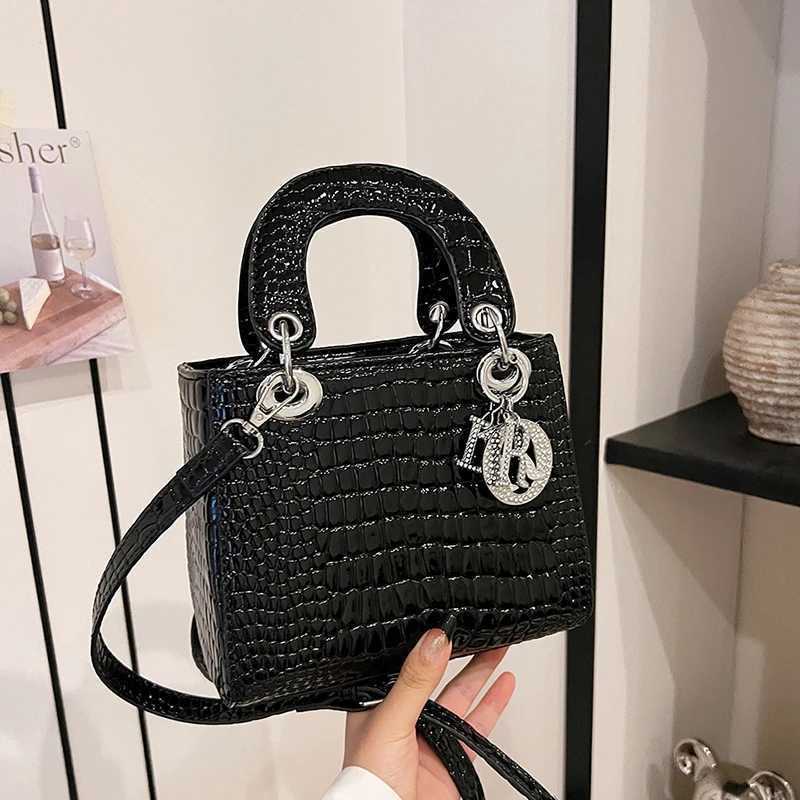 2025 NEW Elegant Designer Shoulder Bag for Women Leather Crossbody Purse with Classic hot Pop Art Design -