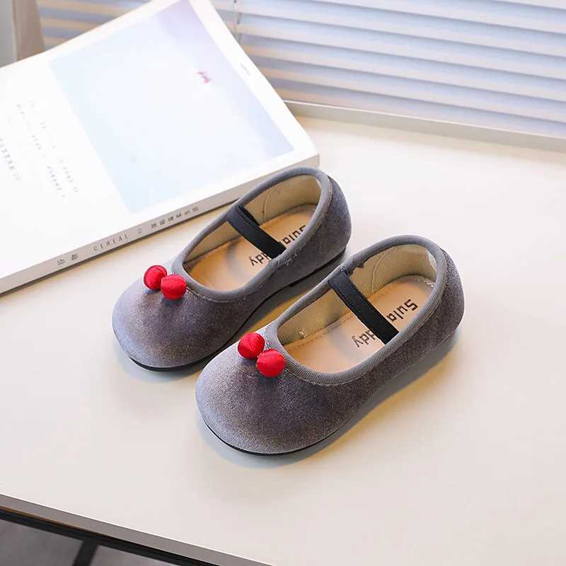 Baby Girl Shoes Cute Kids Shoes Cherry Mary Janes Velvet Casual Flats Children Footwear 2-6 Years Toddlers Infants First StepT250306