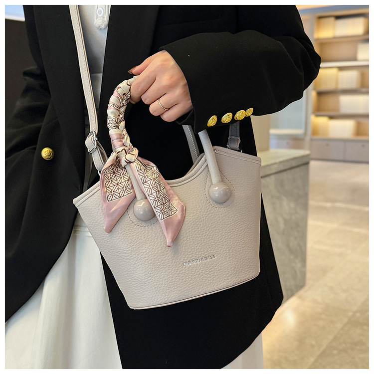 Korean Version Of Niche Fashion Women's Handbag 2025 New Fashion Scarf Bucket Multifunctional Shoulder Crossbody Bag