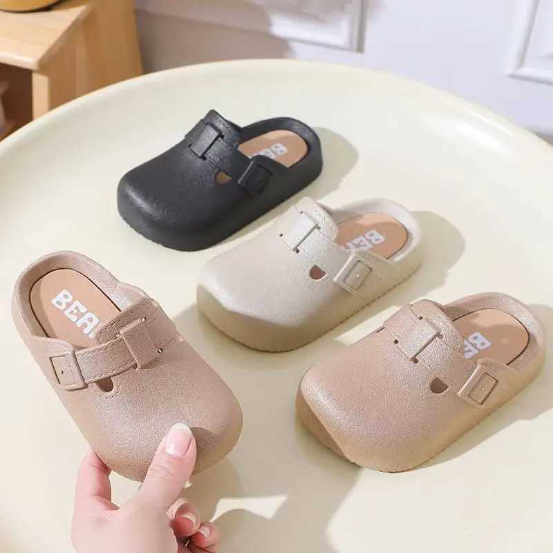 Girls Slippers Fashion Flat Bottom Childrens Boken Slippers Suitable for All Seasons Indoor Outdoor Comfortable Childrens SlipT250306