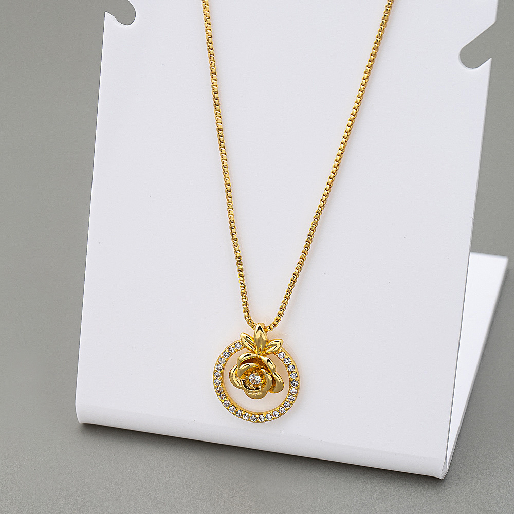 Vintage Original Niche Design Brass Gold-plated Rose Flower Pendant Necklace Necklaces For Women