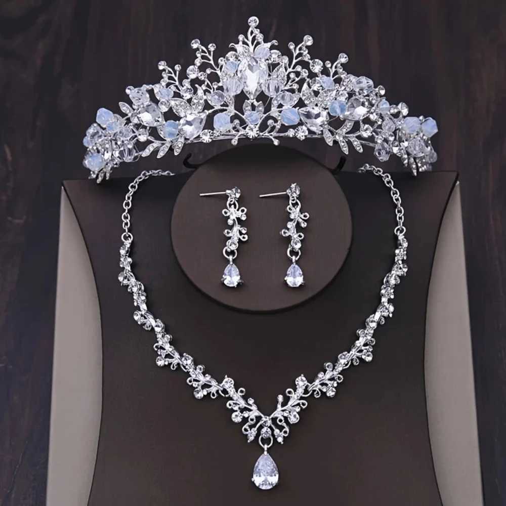 Luxury Silver Color Crystal Water Drop Bridal Jewelry Sets Rhinestone Tiaras Crown Necklace Earrings Wedding Dubai Jewelry Set X250306