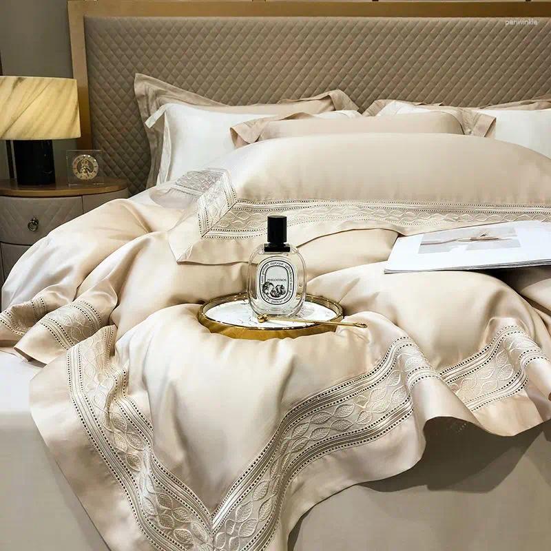 Bedding Sets 4Pcs Natural Bamboo Fiber Super Soft Silky Luxury Embroidery Wide Edge Set Duvet Cover Bed Sheet/Fitted Sheet Pillowcase