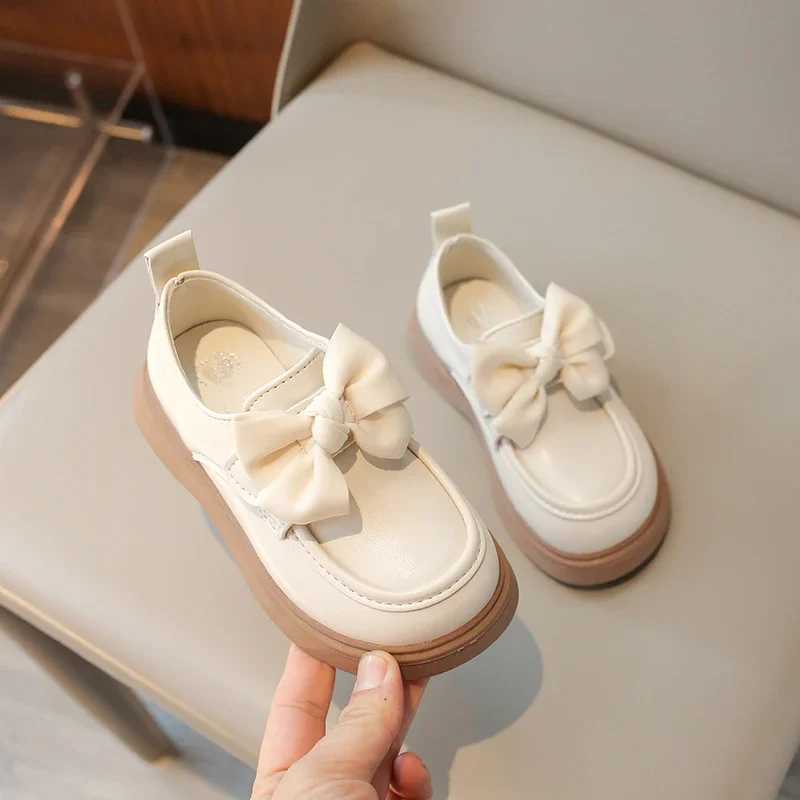 Baby Girls Leather Shoes Comfortable Children Lightweight Soft-soled Flat Shoes Spring Autumn Kids Princess Shoes Size 23-35T250306