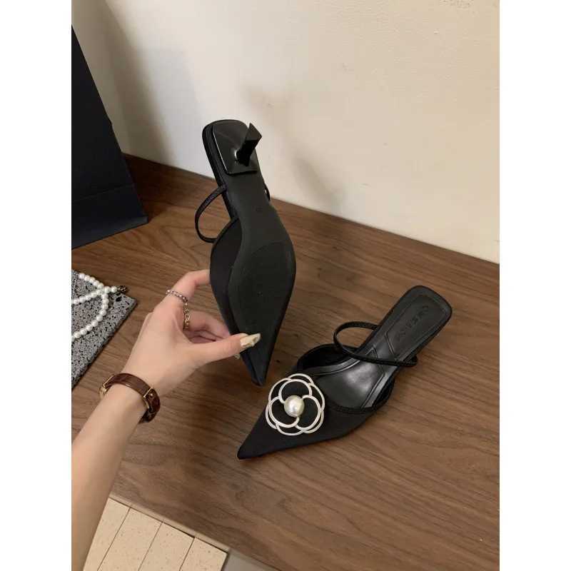 Flower Low Shoes Wan 2024 Pointed Toe Slippers H Pantofle Luxury Slides High New Thin Designer Floral Re Rubber Fabric P Y250306