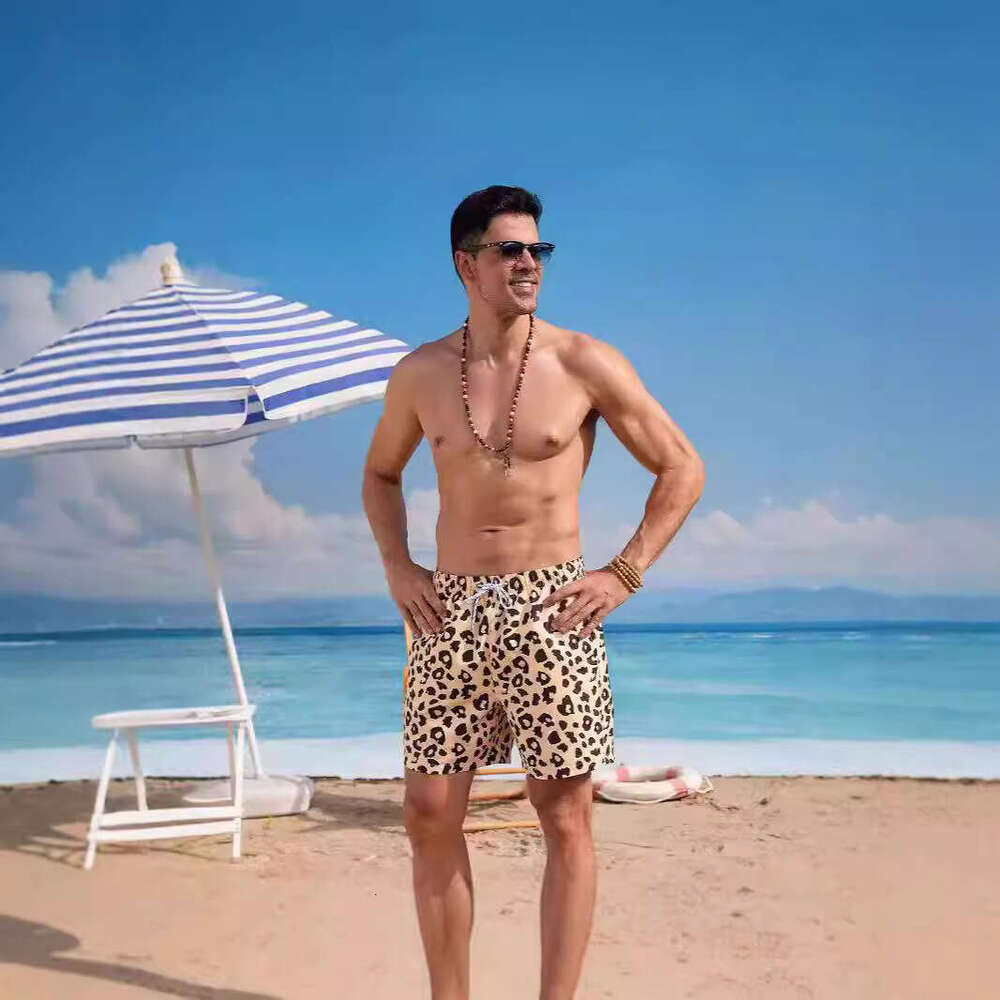 Men's leopard print men's quick drying water splashing shorts, loose oversized beach five quarter pants, 2025 new casual versatile fashion c