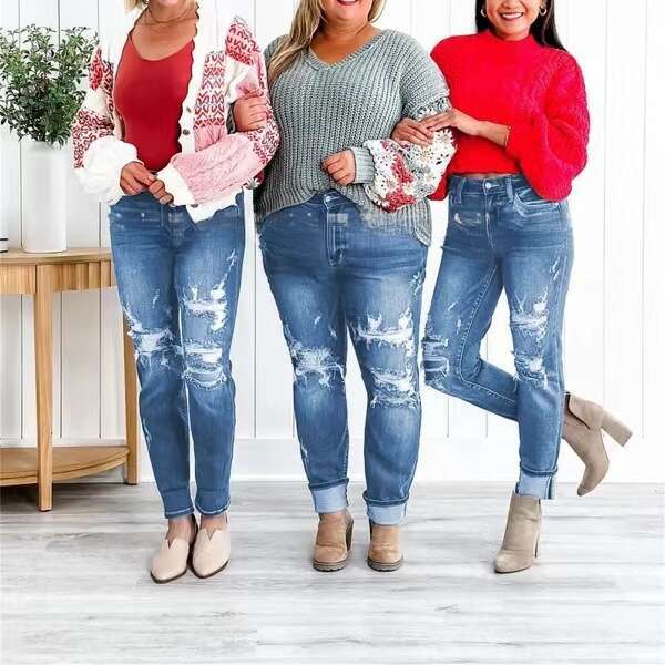 European American women's jeans with ripped waist, small leg hip-hop pants, 2025 new style, chic and elegant clothing