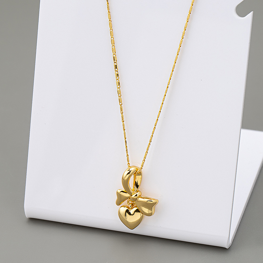 French Retro Little Fragrant Wind Bow Love Pendant Simple Everything With Temperament Necklace Collar