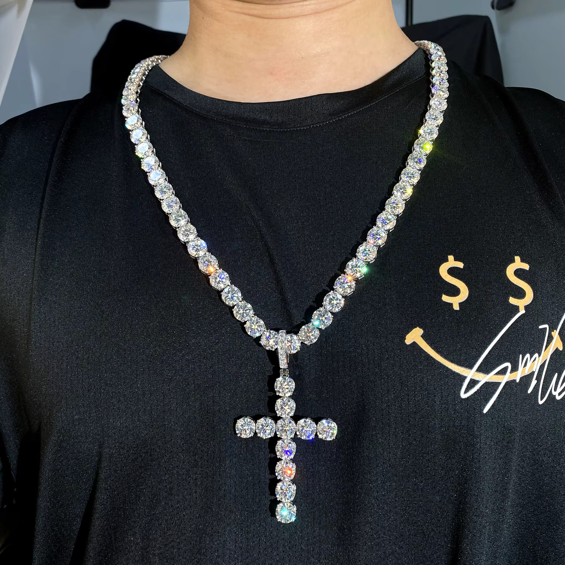 2025 Luxury Hiphop 10mm 4CT Moissanite Diamond 925 Sterling Silver Ice Out Cross Pendant with Tennis Chain Newest Design
