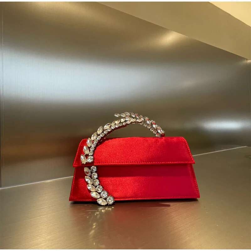 Shiny New Exquisite Handbag Fashion High-end Brand Designer Dia Chain Veet Banquet Pearlescent Shoulder Bag