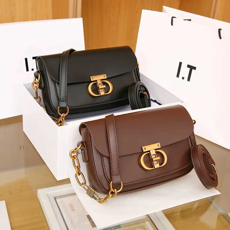 Large capacity retrofashion bag for women easiest for matchnew arrival maillard small square bag texture niche style bag Y250306