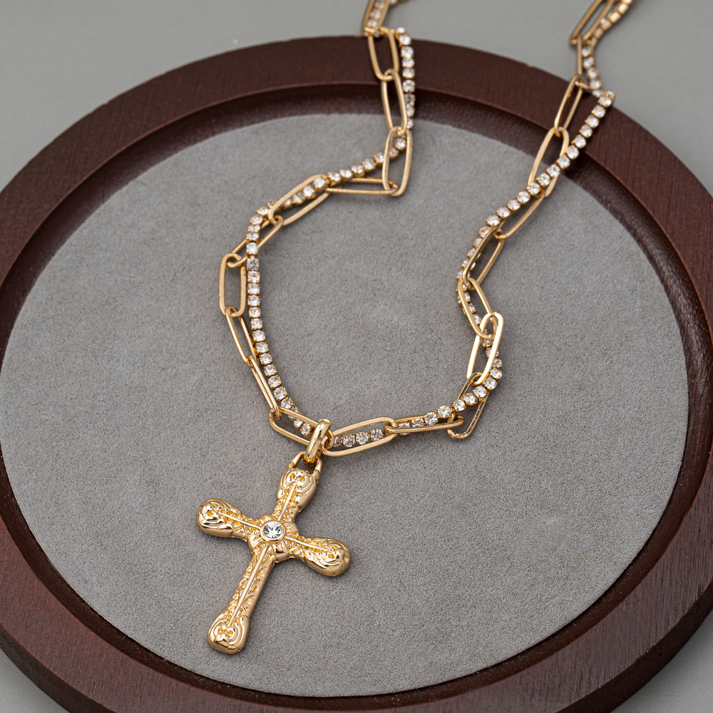 Niche Design High Sense Cross Pendant Double Gemstone Stack Wear Collarbone Necklace Jewelry for Women