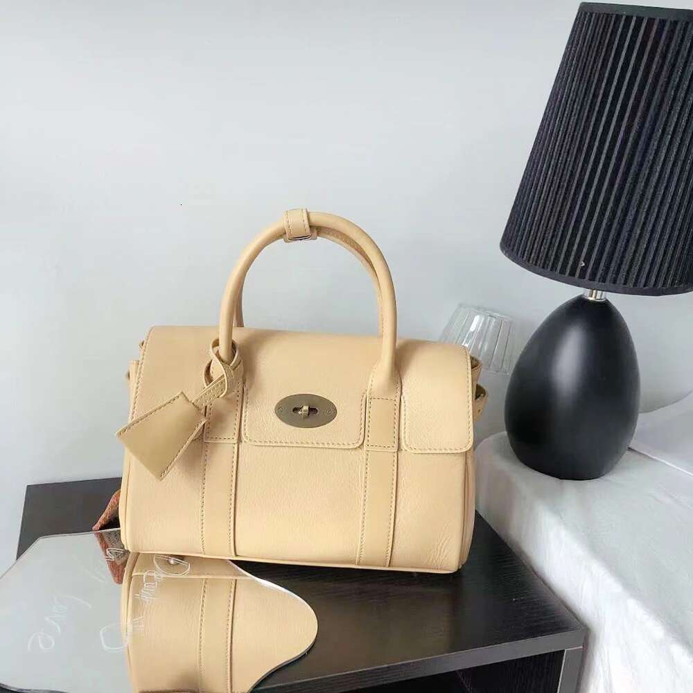 Design Women Satchel Shoulder Handbag Genuine Leather Female Messenger Top Handle Business Lady Small Portfolio Bag