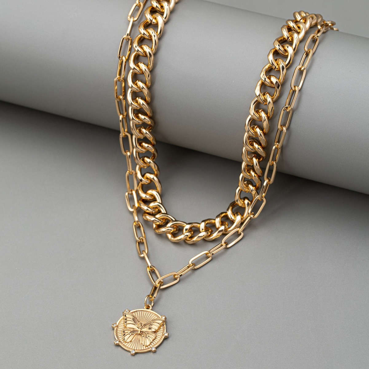 Multi-layer Circular Butterfly Pendant Necklace Women's Metal Chain Collarbone Chain Jewelry