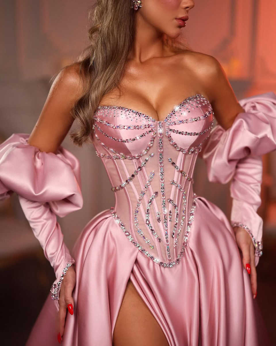 Delicate A e Evening Dresses Sweetheart Neck Removable Sleeves Split Side Gown Crystal Sequins Sweep Train Party Customized Dress
