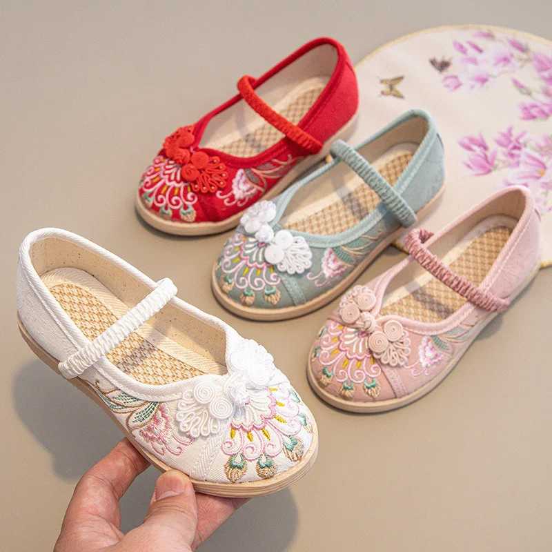 3-18y Girls Embroider Shoes Spring Autumn Children Flats Kids Old Beijing Cloth Shoes Casual Toddler Soft Chinese Style LoafersT250306