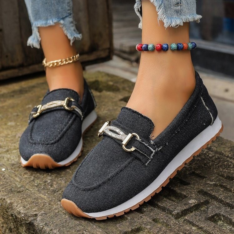 Women's casual new decoration simple 2025 solid color women's lightweight plus size buckle single shoe autumn and winter ddmykukumalu