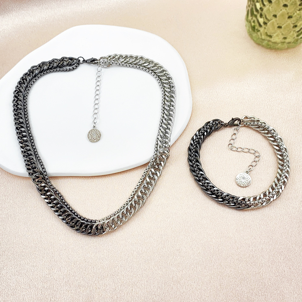 Simple Retro Niche Black And White Gold Ins Fashion High-grade Cuban Necklace Women's Jewelry