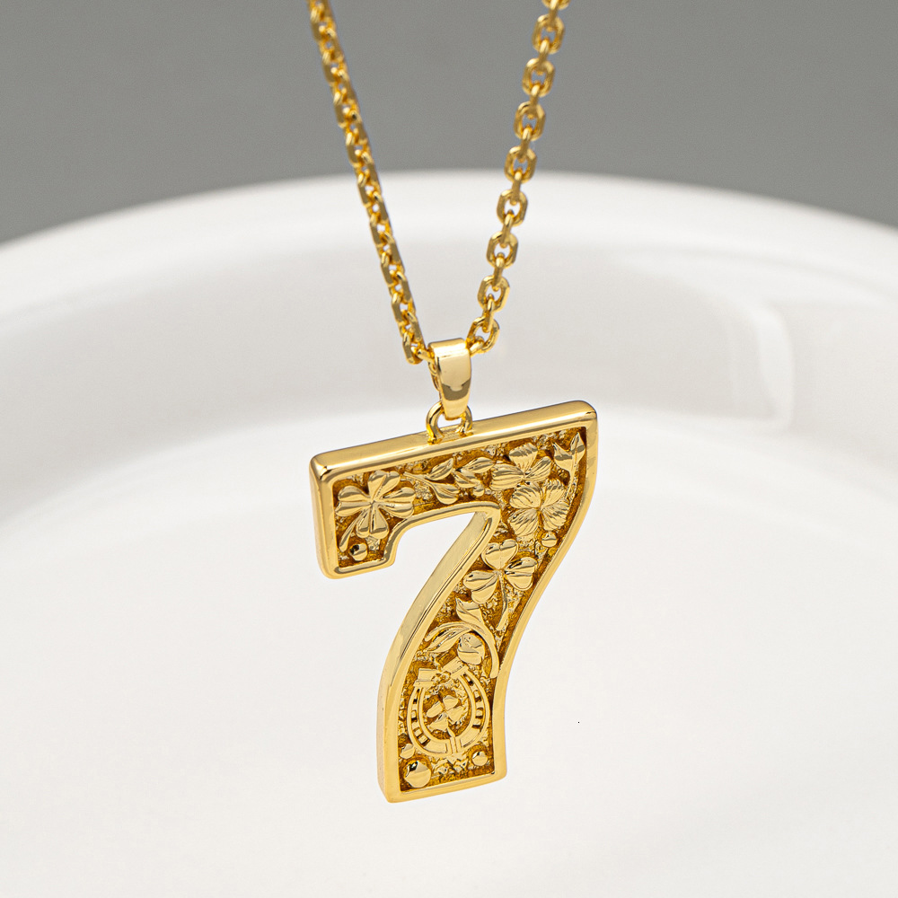 Stylish Simple Brass Gold Plated Lucky Seven Pendant Necklace Collarbone Chain Temperament Woman